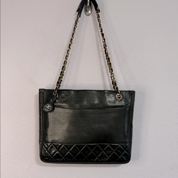 Authentic Vintage Chanel Lambskin Leather Quilted Chain Matelasse Shoulder Bag - Picture 1 of 14